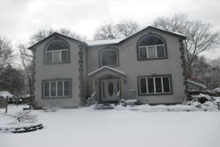230 Jamaica Ave, Gordon Heights, NY 11763-3241