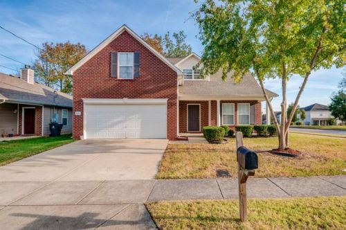 5200 Sunsail Dr, Antioch, TN 37013-2437
