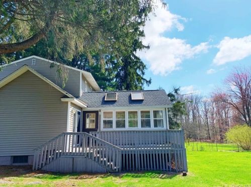 75 Sackett Lake Rd, Monticello NY  12701-4514 exterior