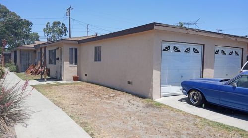 1805 Canton St, Long Beach, CA 90810-2933