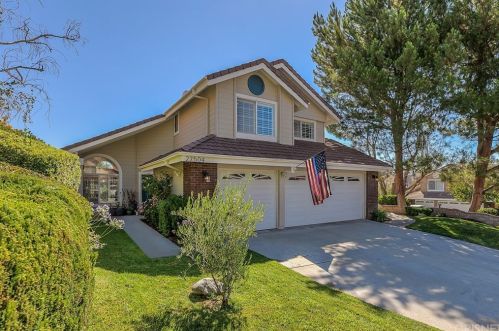 27504 Artine Dr, Santa Clarita, CA 91350-2182