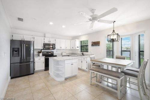 1828 47 St, Cape Coral FL  33904-9001 exterior