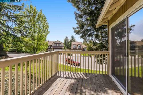 348 Blanchard Ln, Benicia CA  94510-2745 exterior