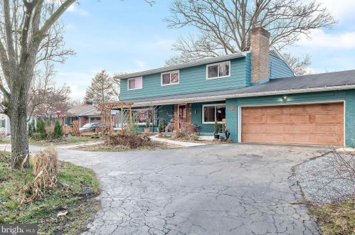 1713 Cedar Cliff Dr, Camp Hill, PA 17011-7711