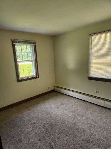16 Ingham Hill Rd, Essex CT  06426-1507 exterior