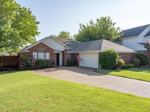 1100 Prospect Dr, Lewisville TX  75028-2548 exterior