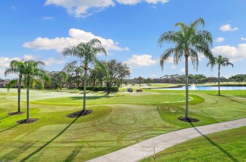 3655 Amberly Cir, Naples FL  34112-8809 exterior