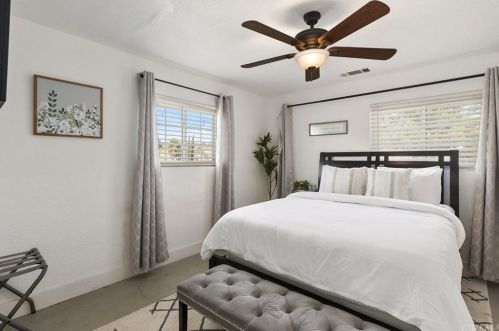 39970 Calle Bellagio, Temecula CA  92592-8620 exterior