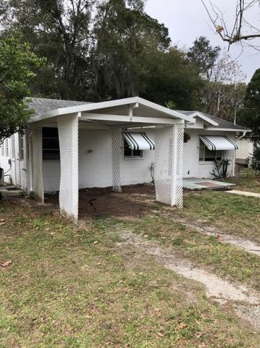 516 Disston Ave, Tavares FL  32778-2709 exterior