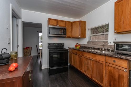 3405 Greenwood Ave, West Palm Beach, FL 33407-4725