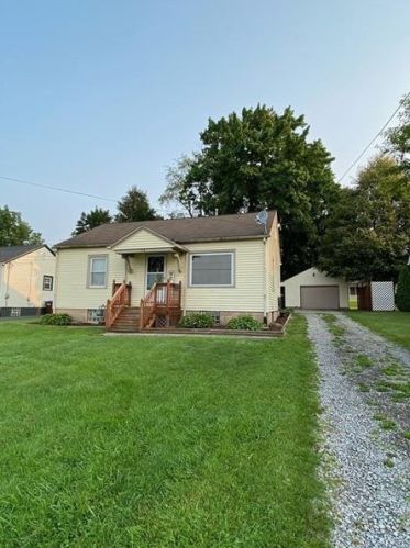 114 Kenneth Ave, New Castle, PA 16105-2009