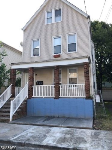 21 Wainwright St, Newark NJ  07112-1313 exterior
