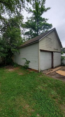 209 2nd St, Edgerton, WI 53534-1155