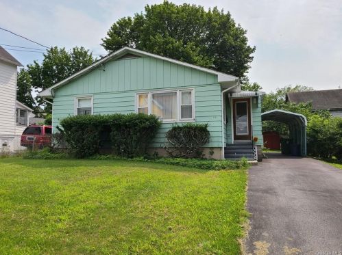 49 Liberty St, Middletown, NY 10940-5520