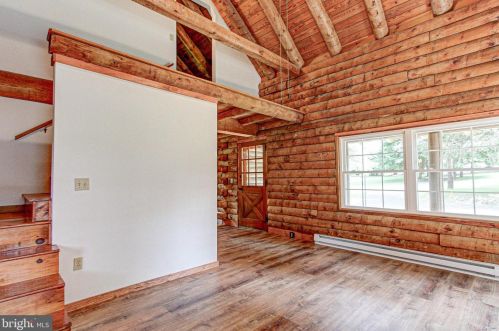 190 Royal Manor Rd, Easton PA  18042-8702 exterior