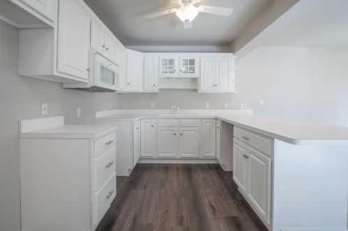 4004 Silhavy Rd, Valpo IN  46383-9146 exterior