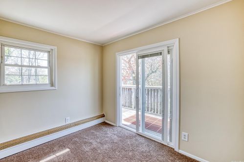 510 Half Hollow Rd, Deer Park NY  11729-1010 exterior