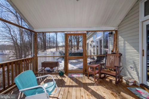 193 White Oak Dr, Mineral VA  23117-4705 exterior