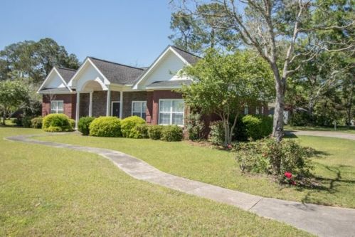402 Lily St, Highbluff, AL 36344-2214