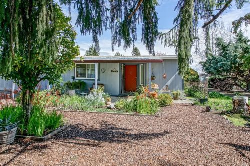 76 Sequoia Cir, Santa Rosa, CA 95401-4994
