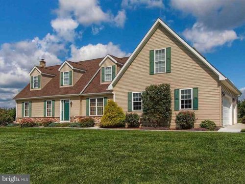 9530 Church Rd, Cross Roads, PA 17322-8125