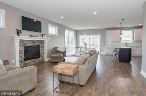 24363 Holm Oak Ave, Columbus MN  55025 exterior