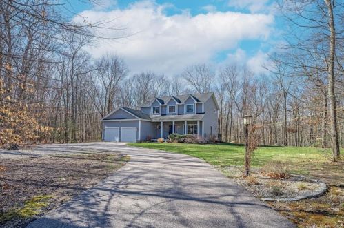 91 Charlton Ln, Groton, CT 06340-7707