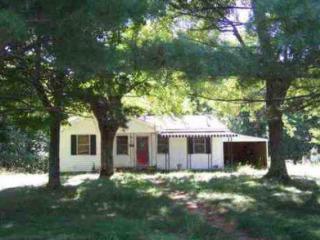1060 Harrison Ln, Westmoreland, TN 37186-4911