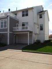272 Marina Pkwy, Lorain, OH 44052-2079