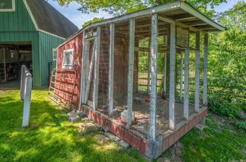 238 Mcmanus Rd, Patterson NY  12563-2930 exterior