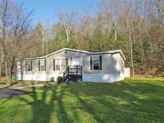 59 Eddy St, West Saugerties, NY 12477-3928