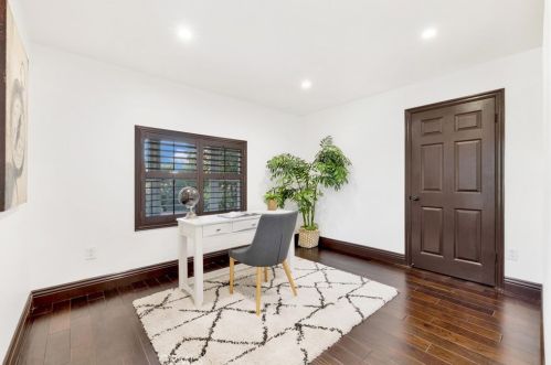 2340 Robinhood Pl, Orange CA  92867-1851 exterior