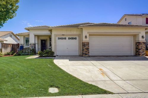 15061 Knollwood St, Lake Elsinore, CA 92530-7346