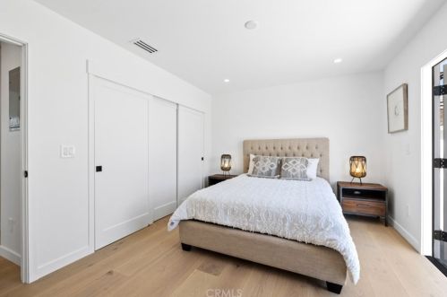 9261 Christine Dr, Huntington Beach CA  92646-8355 exterior