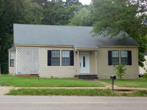 2835 Church Ave, Louisville, MS 39339