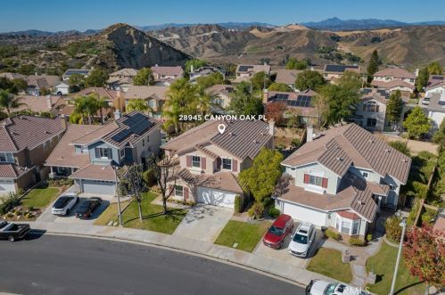 28945 Canyon Oak Pl, Santa Clarita, CA 91390-4169