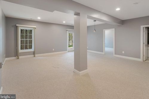 13101 Taverner Loop, Woodbridge VA  22192-5333 exterior