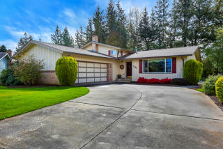 1160 Garden Dr, Lynden, WA 98264-1023
