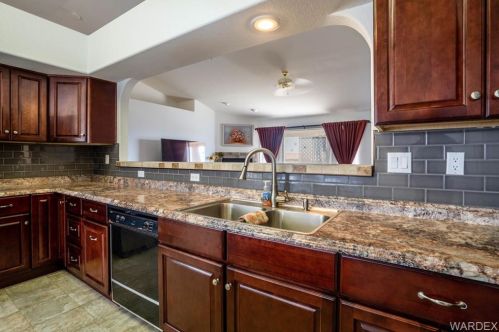 2064 Desert Palms Dr, Bullhead City AZ  86426-8803 exterior