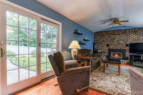 29 Stratford Rd, East Brunswick NJ  08816-2019 exterior