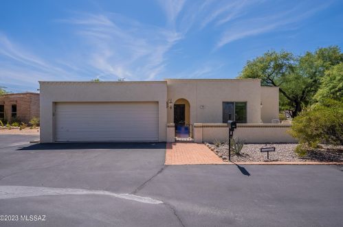 7204 Camino Vecino, Tucson AZ 85715-3418 exterior