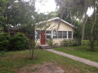 813 Elizabeth St, Brandon, FL 33510-2812