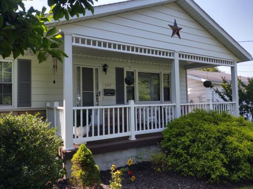 307 Bland Ave, Blanchester, OH 45107-1040