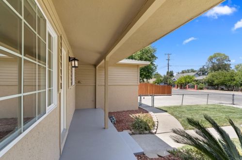 620 Walnut Park Ave, Liberty Farms CA  95620-3148 exterior