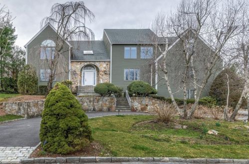 16 Thomas St, Scarsdale, NY 10583-1031