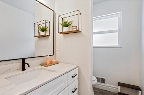 10013 Plaza De Oro Dr, Valley Home CA  95361-9235 exterior