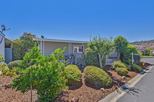 853 Villa Teresa Way, San Jose, CA 95123-2645