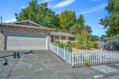 2833 Seneca Ln, Santa Rosa, CA 95403-3225