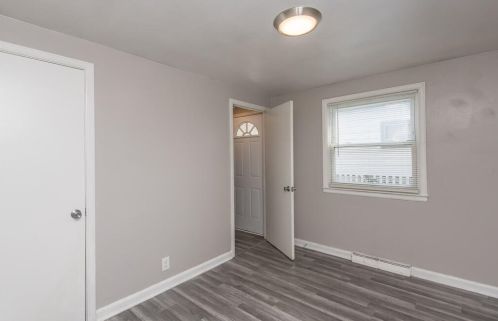 6135 36th St, Milwaukee WI  53221-4619 exterior