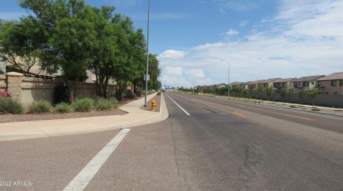 501 111th Dr, Avondale AZ  85323-7943 exterior